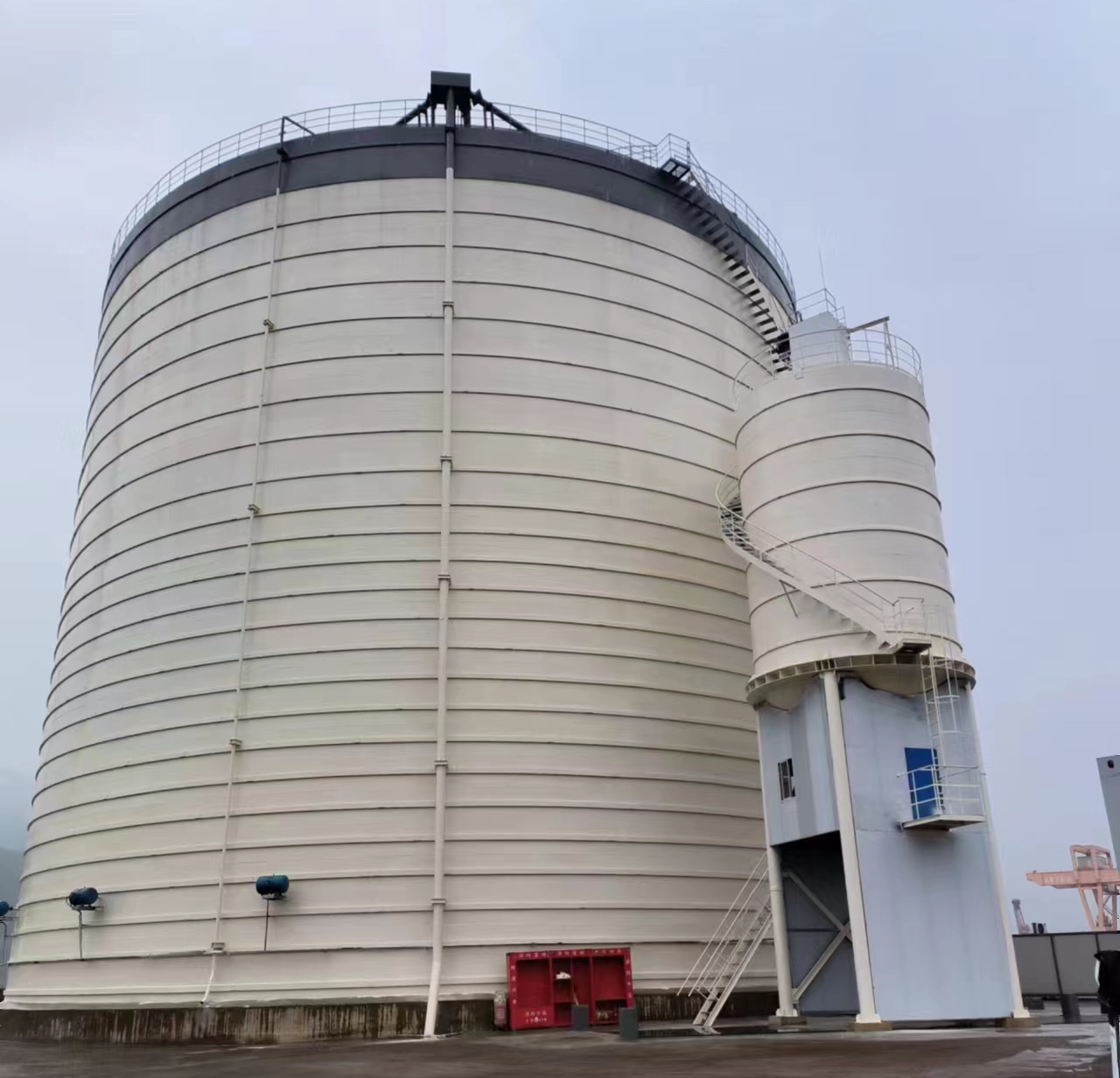 双台子10万吨水泥钢板库